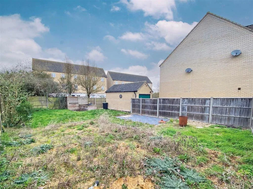 Land South of, 32, Murfitt Close, ELY, Cambridgeshire, CB6 3FN