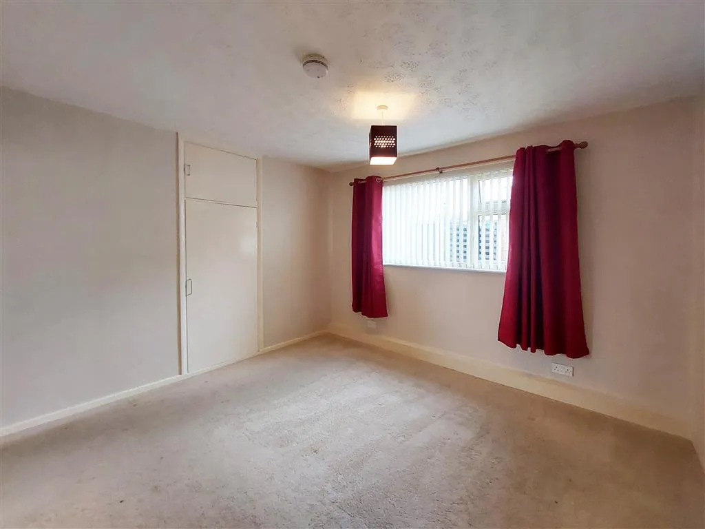 Kabana, Brecon Road, BUILTH WELLS, Powys, LD2 3EB