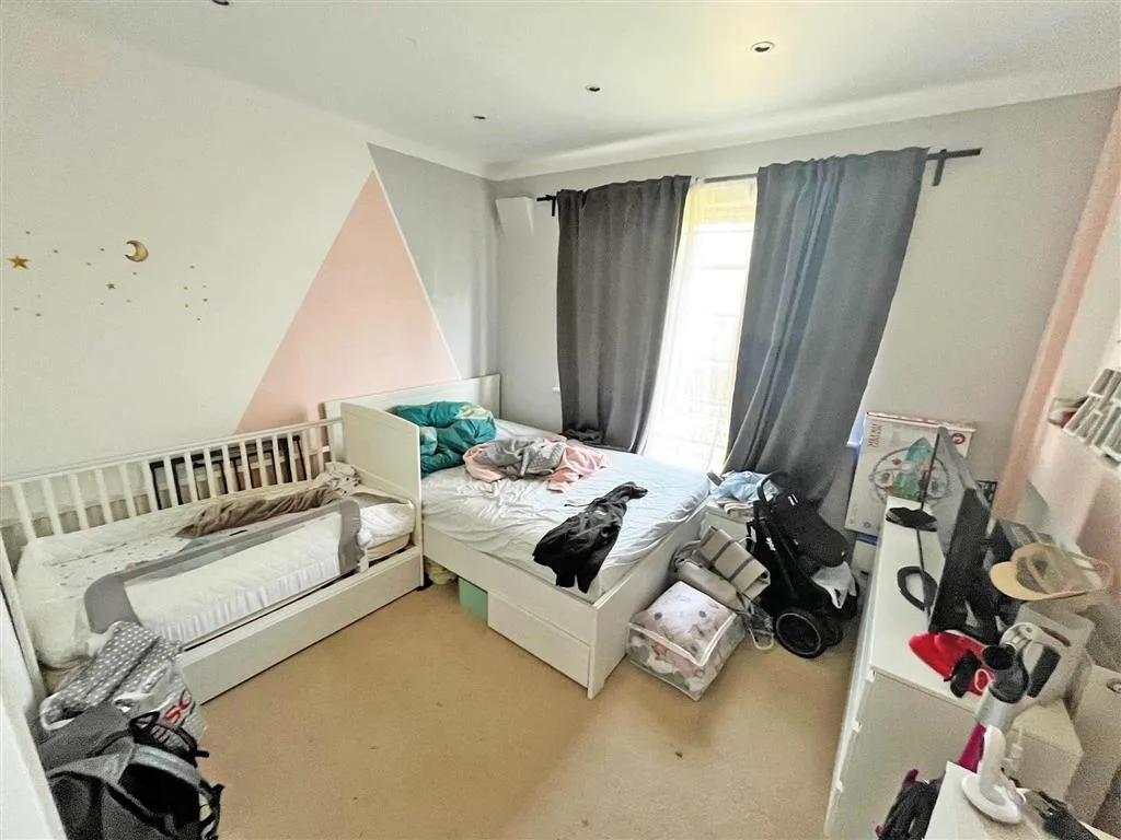 Flat 82, Monarch Court, Lyttelton Road, London, N2 0RB