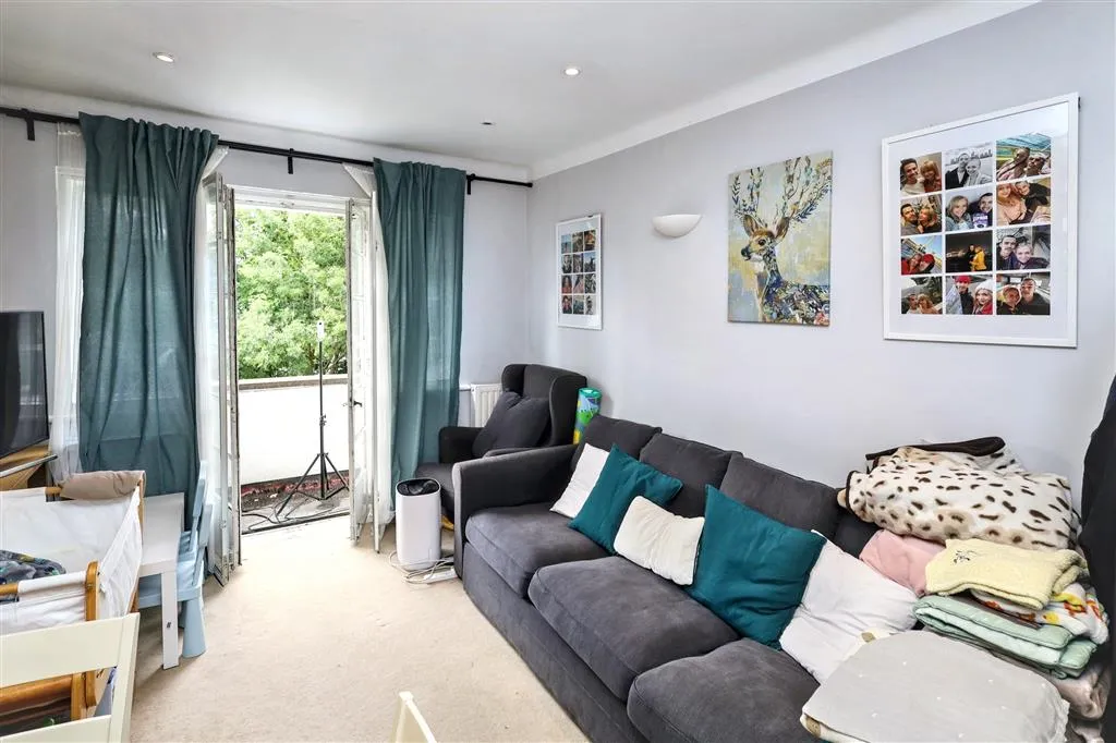 Flat 82, Monarch Court, Lyttelton Road, London, N2 0RB