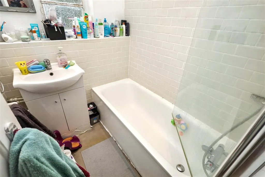 Flat 82, Monarch Court, Lyttelton Road, London, N2 0RB
