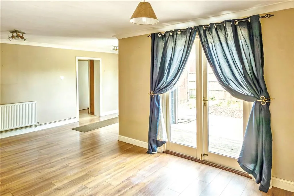 6, Southgate Mews, CIRENCESTER, Gloucestershire, GL7 1HH