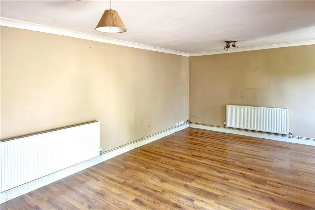 6, Southgate Mews, CIRENCESTER, Gloucestershire, GL7 1HH