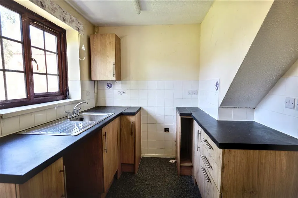 37, Haileybury Gardens, SOUTHAMPTON, Hampshire, SO30 2AN