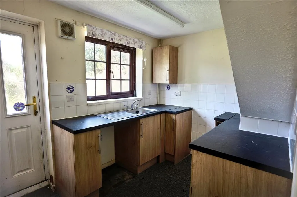 37, Haileybury Gardens, SOUTHAMPTON, Hampshire, SO30 2AN