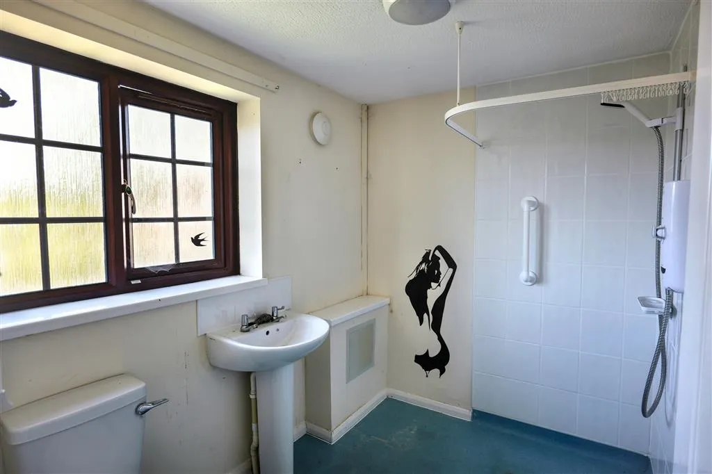 37, Haileybury Gardens, SOUTHAMPTON, Hampshire, SO30 2AN