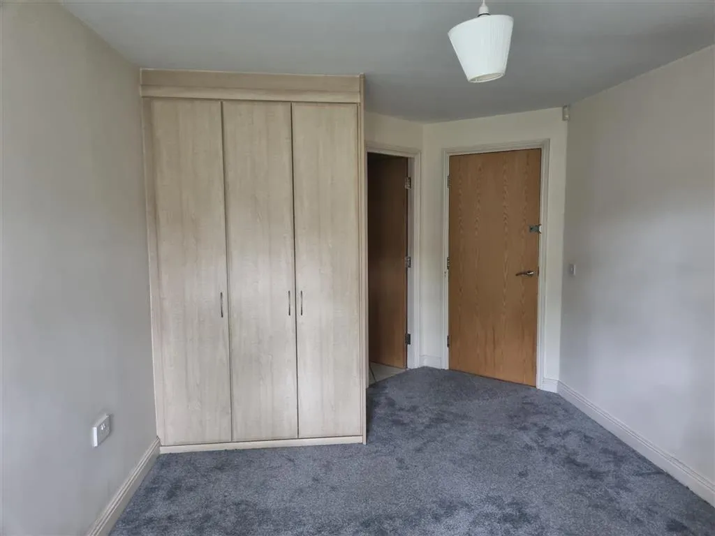 6, Brackenhurst Place, LEEDS, West Yorkshire, LS17 6WD