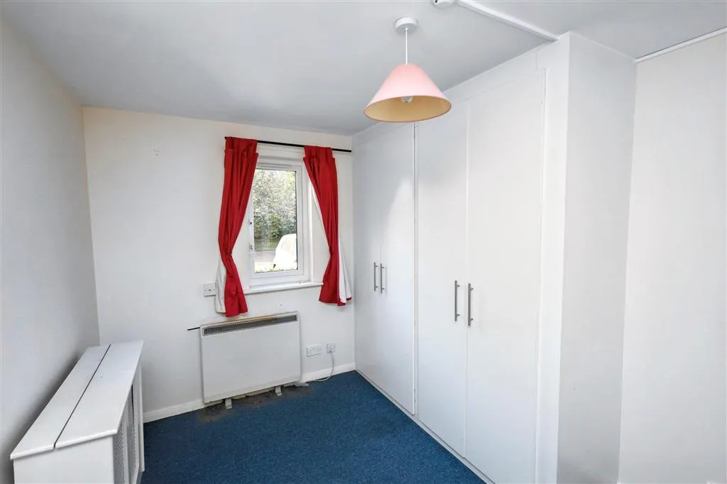 83, Parrotts Field, HODDESDON, Hertfordshire, EN11 0QU