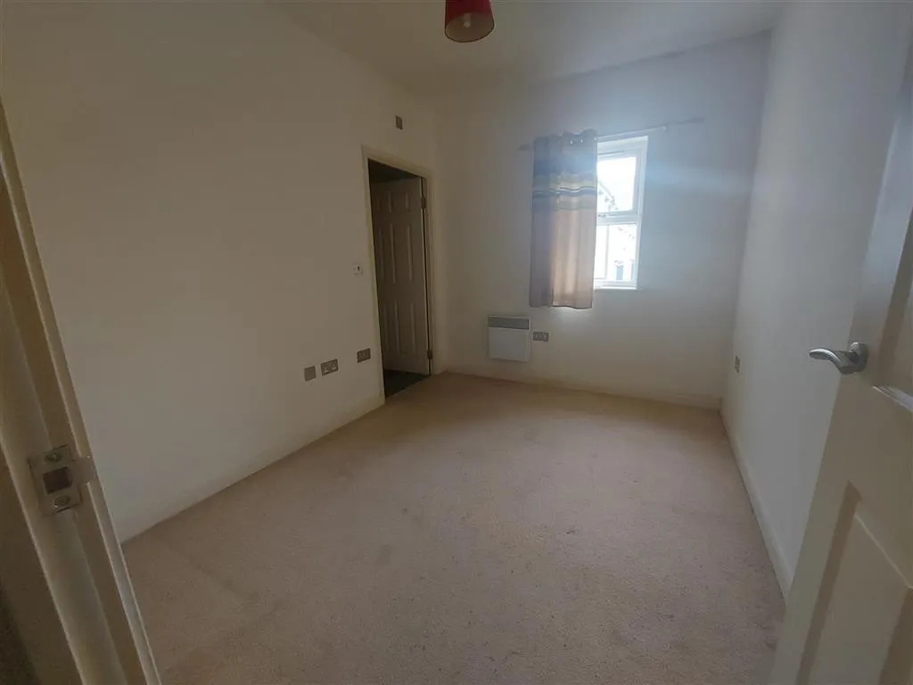 21 Savile Grange Apartments, Free School Lane, HALIFAX, West Yorkshire, HX1 2JH