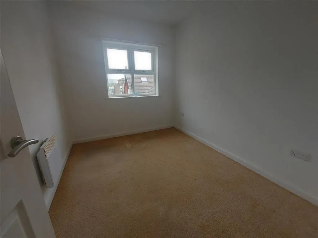 21 Savile Grange Apartments, Free School Lane, HALIFAX, West Yorkshire, HX1 2JH