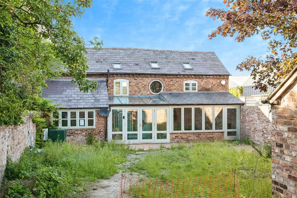 Courtyard Cottage, Sealand Road, CHESTER, Cheshire, CH1 6BS