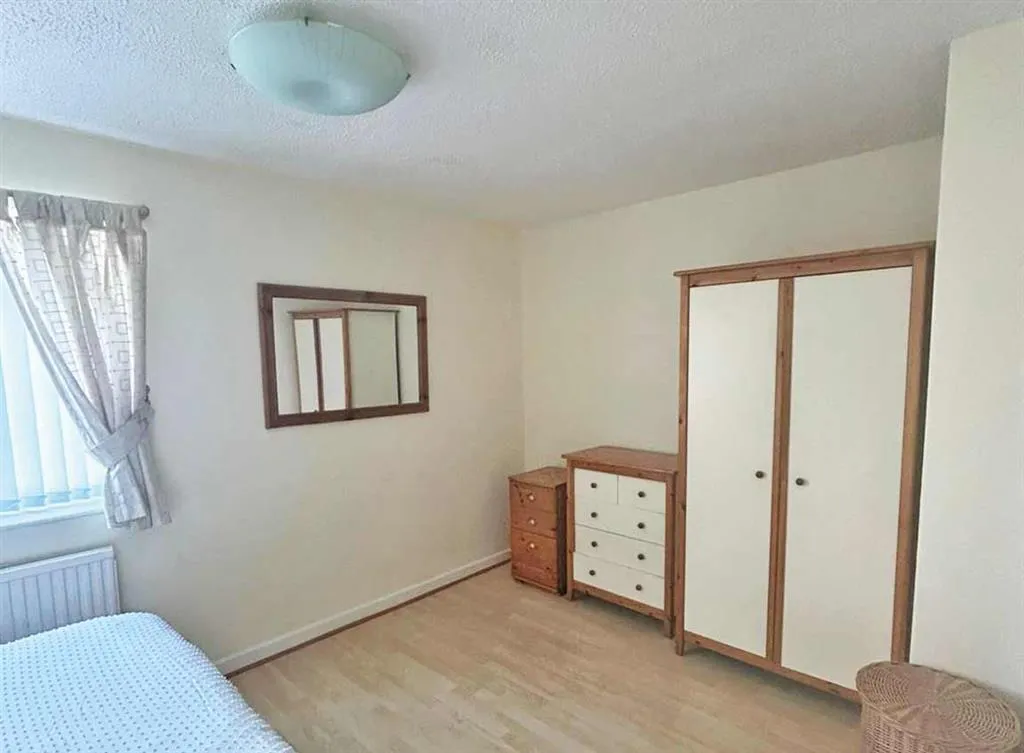 34, Trawler Road, SWANSEA, West Glamorgan, SA1 1XB
