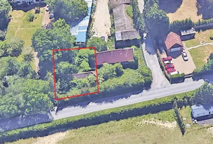 Building 1 with Land, Bonnetts Lane, CRAWLEY, West Sussex, RH11 0NY