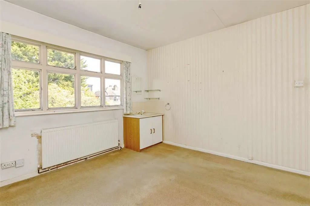 48, Jarvis Avenue, NOTTINGHAM, Nottinghamshire, NG3 7BH