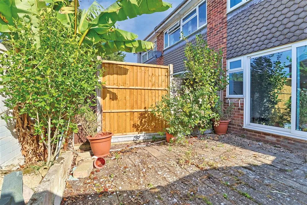 77, Anthony Grove, GOSPORT, Hampshire, PO12 4AR