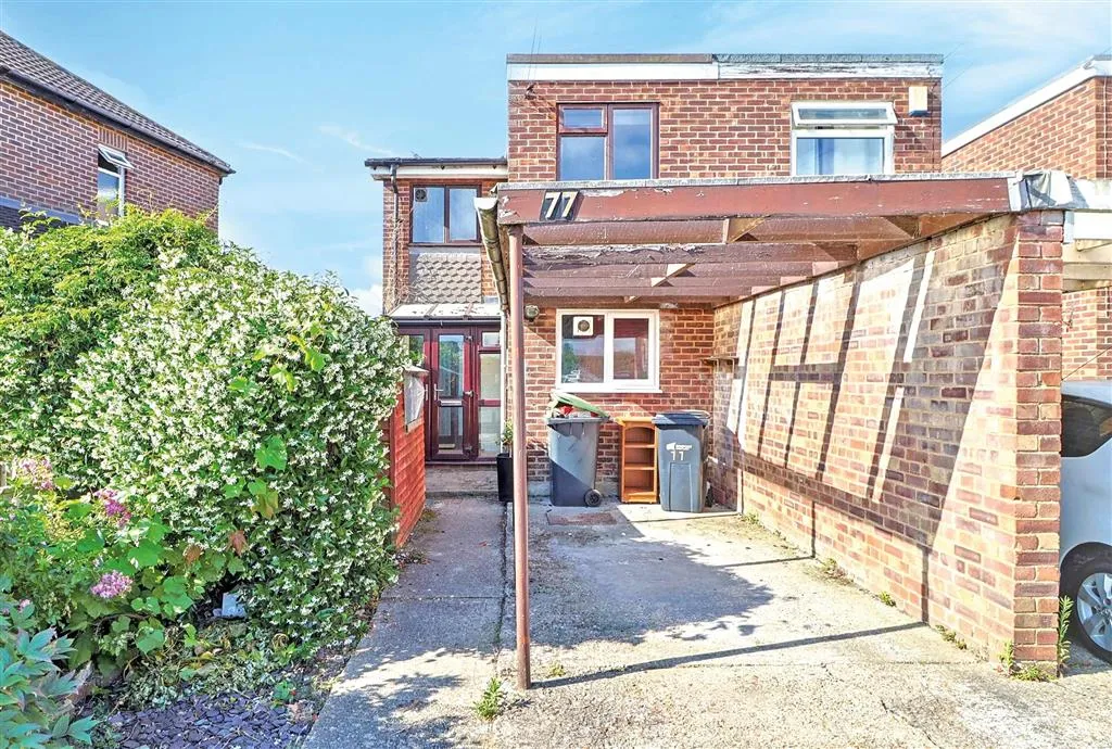 77, Anthony Grove, GOSPORT, Hampshire, PO12 4AR