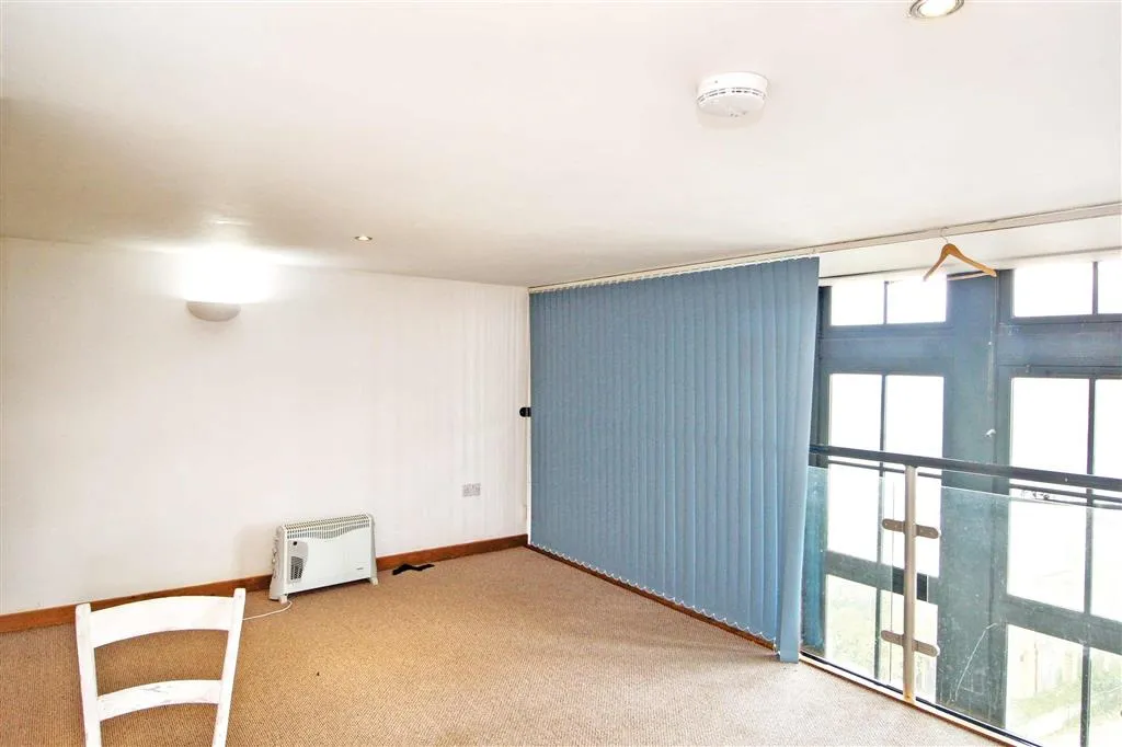 Flat 42, Byron Halls, Byron Street, BRADFORD, West Yorkshire, BD3 0AR