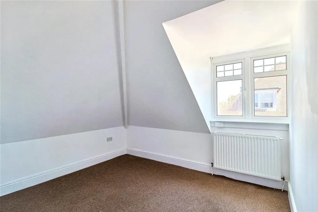 Flat 8, 17, Milton Road, BOURNEMOUTH, Dorset, BH8 8LP