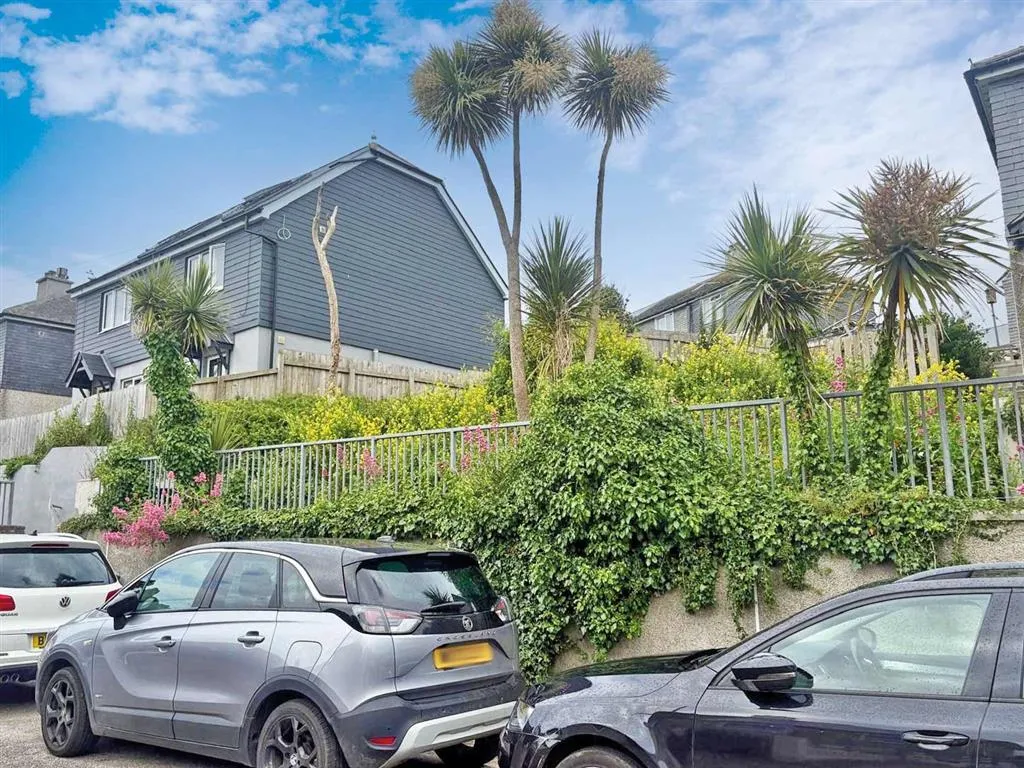Land between 14 and 15A, Trelawney Road, ST. IVES, Cornwall, TR26 1AN