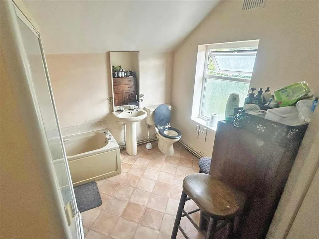 83, Reeves Road, DERBY, Derbyshire, DE23 8JF