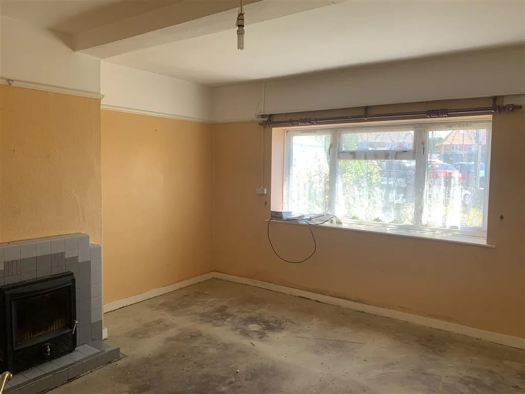 14, Broadway, YEOVIL, Somerset, BA22 8XF