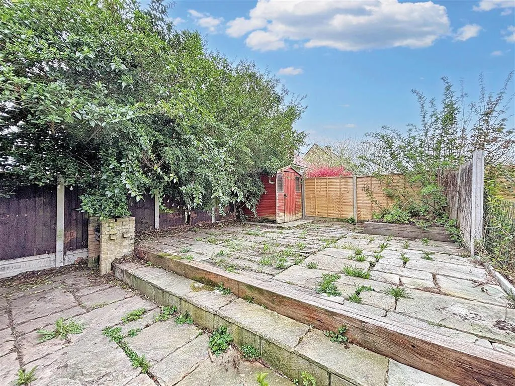 140, Elsinge Road, ENFIELD, Middlesex, EN1 4NX