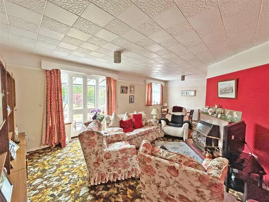 10, Edgware Road, DERBY, Derbyshire, DE22 4EW