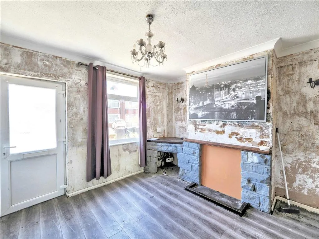 24, Carnarvon Grove, SUTTON-IN-ASHFIELD, Nottinghamshire, NG17 2HH