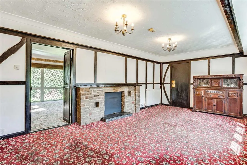 584, Doncaster Road, WAKEFIELD, West Yorkshire, WF4 1PR