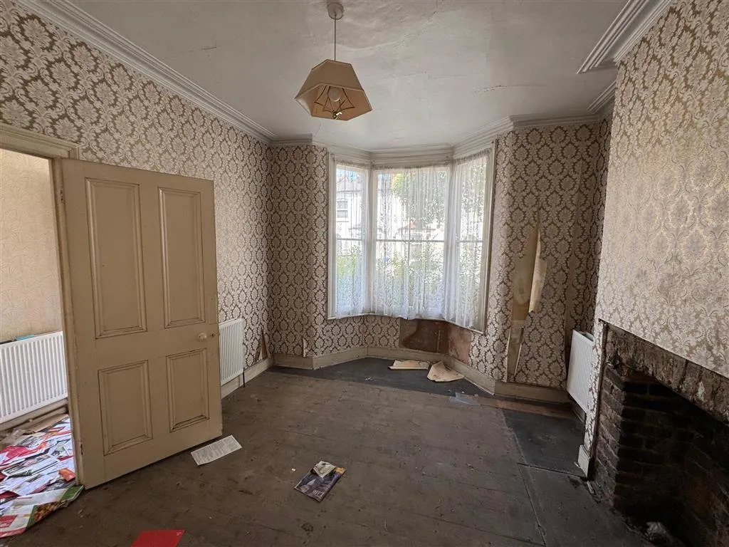 121, Hollydale Road, LONDON, SE15 2TF