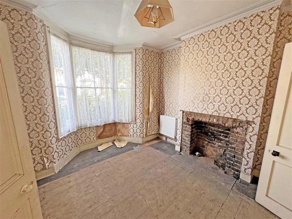 121, Hollydale Road, LONDON, SE15 2TF
