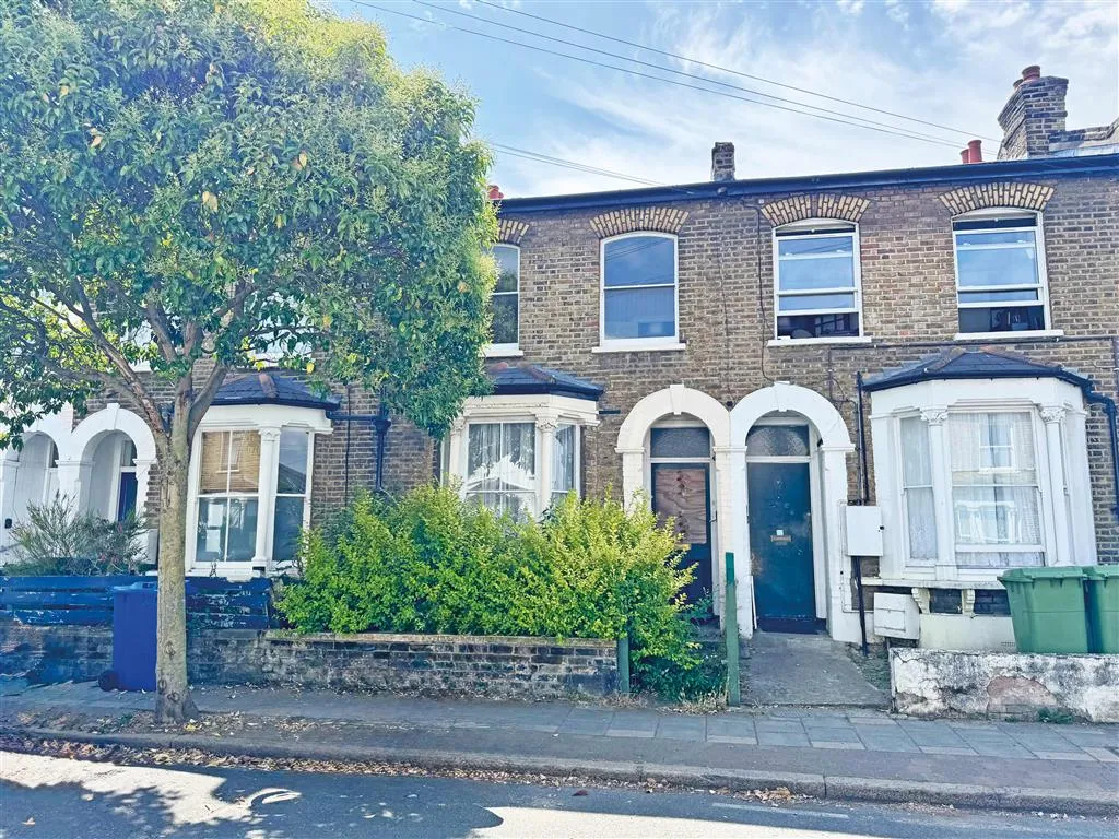 121, Hollydale Road, LONDON, SE15 2TF