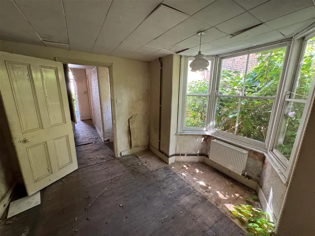 121, Hollydale Road, LONDON, SE15 2TF