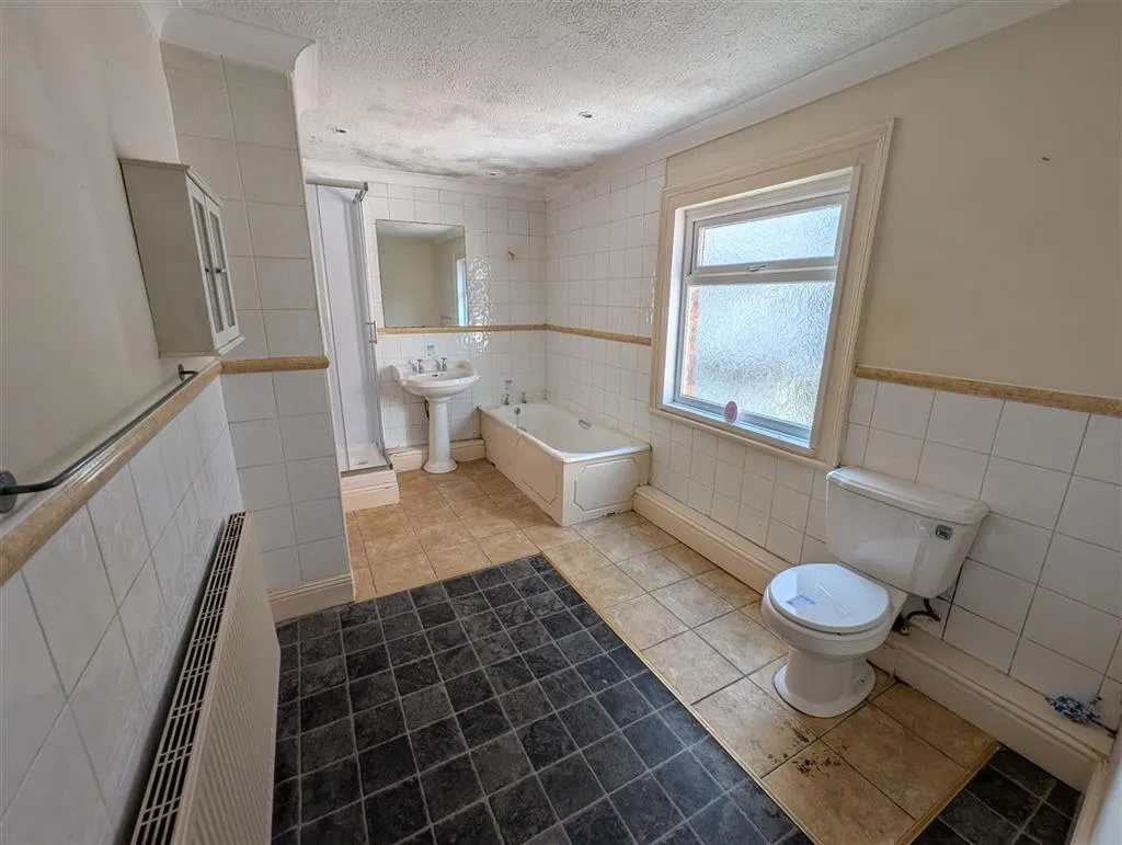 1, Douglas Road, WIGAN, Lancashire, WN1 1XT