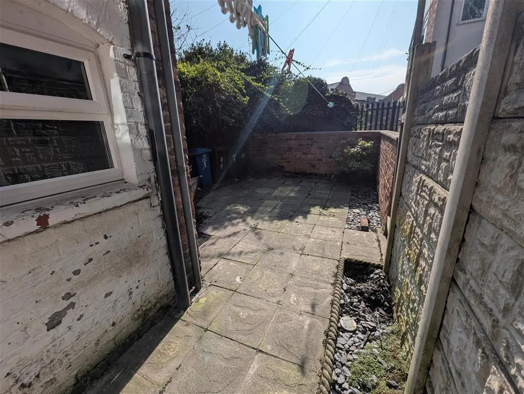 1, Douglas Road, WIGAN, Lancashire, WN1 1XT