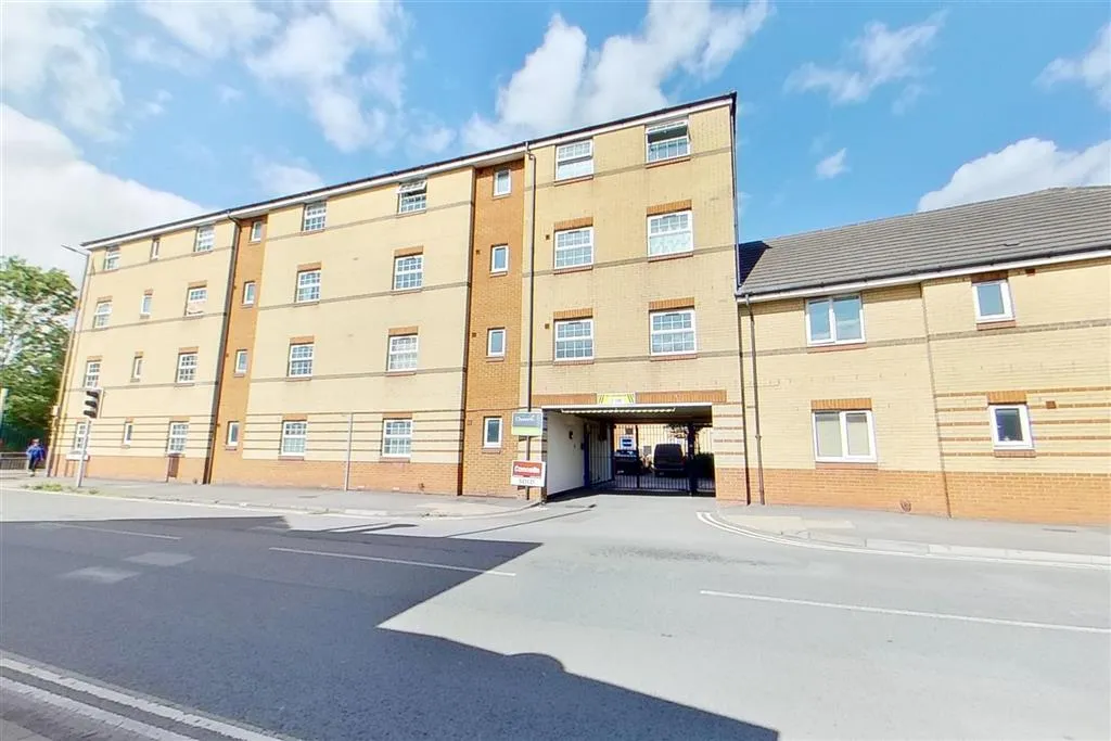 Flat 7, Brunswick House, Corporation Street, SWINDON, Wiltshire, SN1 1DP