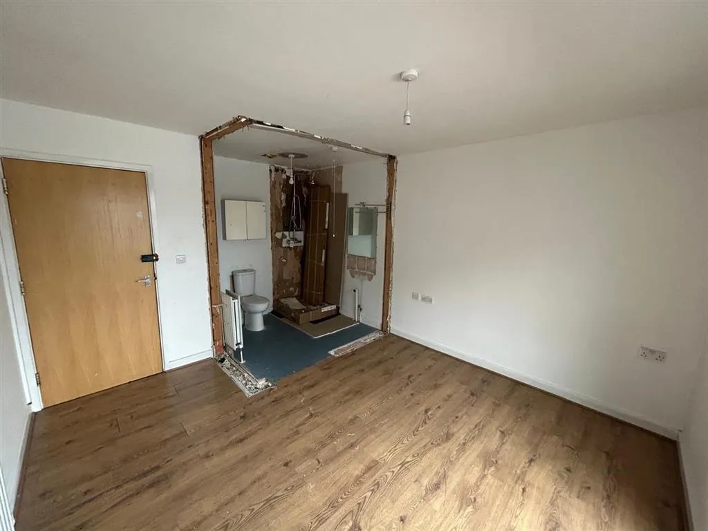 Flat 4, Brockwell Court, 336, London Road, CROYDON, Surrey, CR0 2TJ