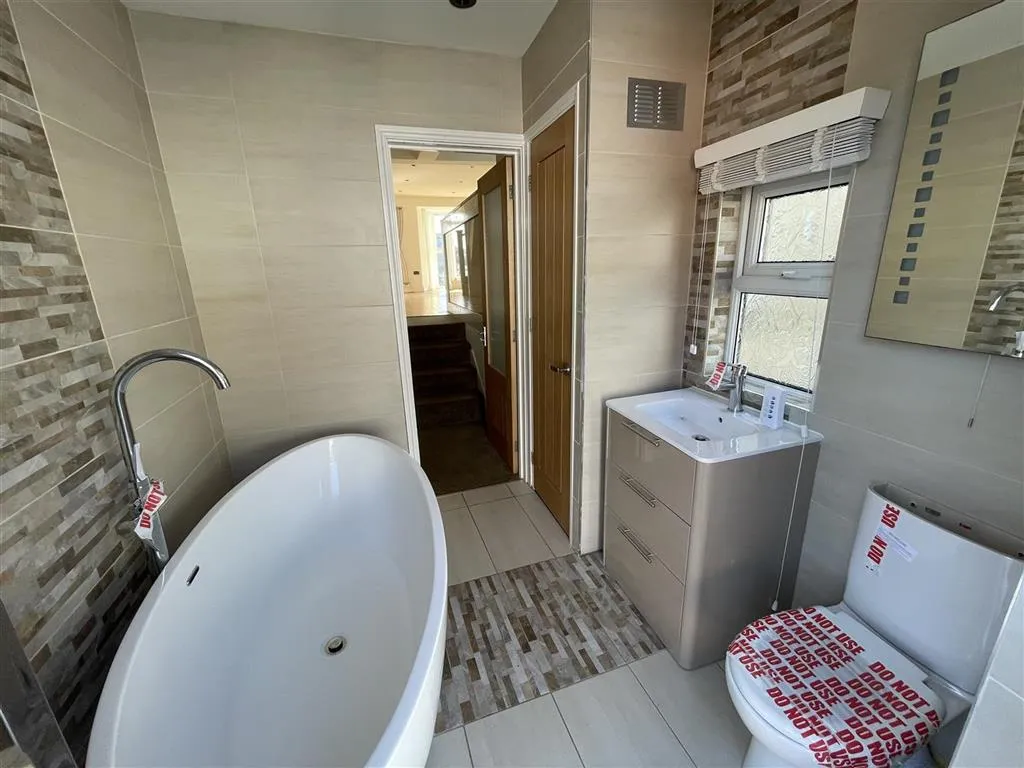 Apartment 3, 2, Richmond Place, ST. IVES, Cornwall, TR26 1JN