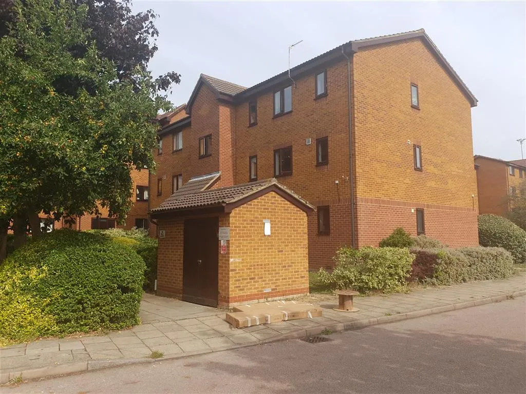 Flat 26, Rowallan Court, Cumberland Place, London, SE6 1LB