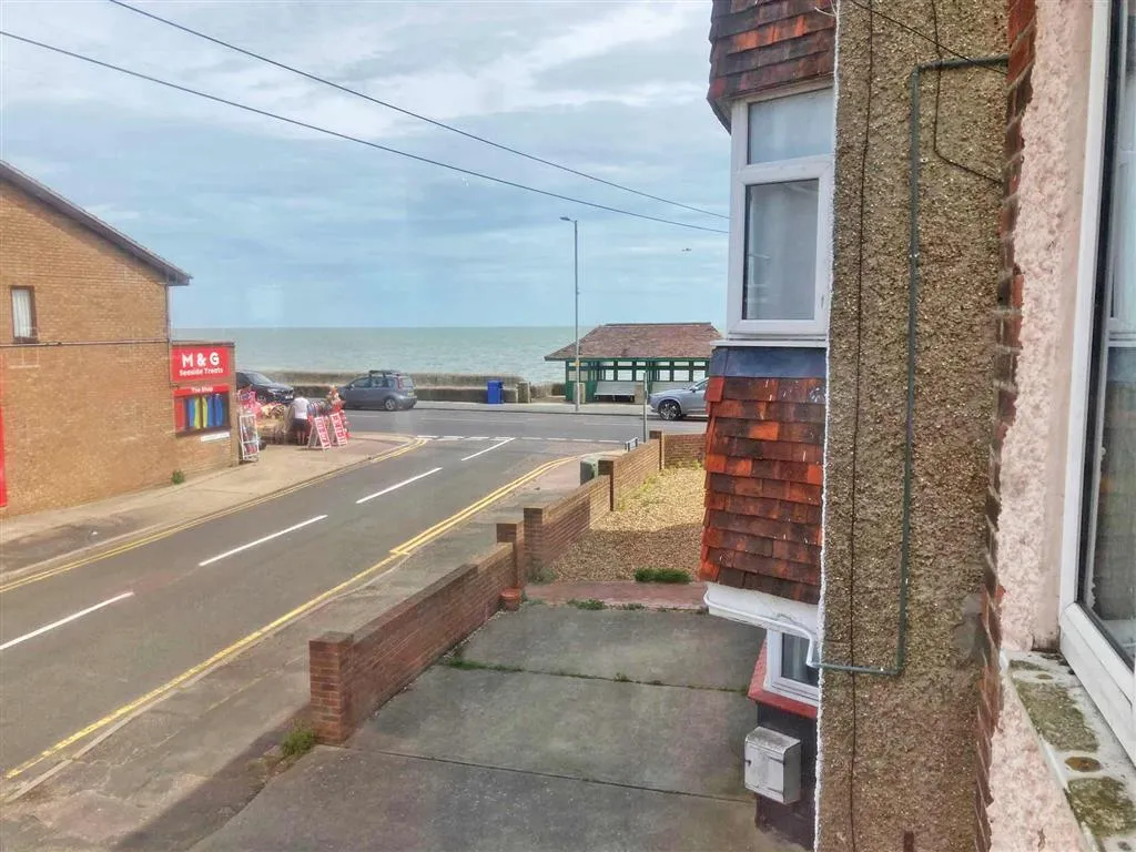 16, Standley Road, WALTON ON THE NAZE, Essex, CO14 8PT