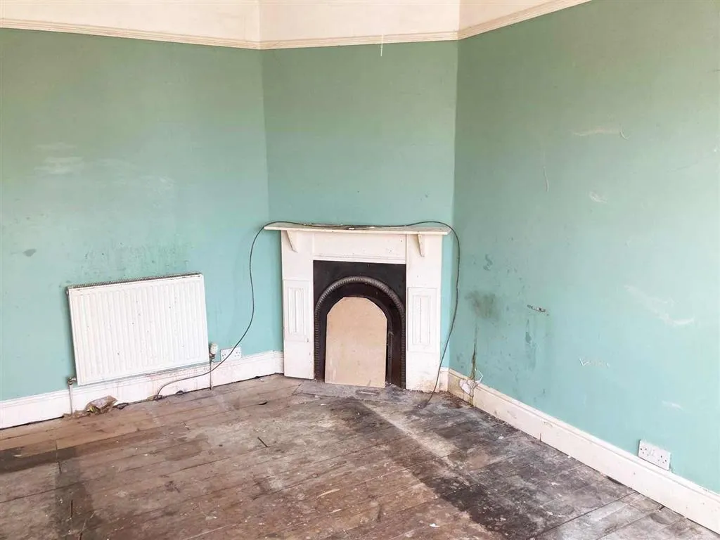 16, Standley Road, WALTON ON THE NAZE, Essex, CO14 8PT