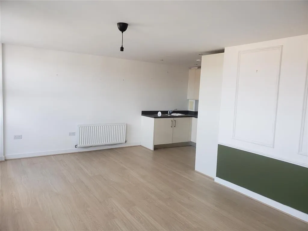 Flat 95, Orchid Court, Sovereign Way, TONBRIDGE, Kent, TN9 1FZ