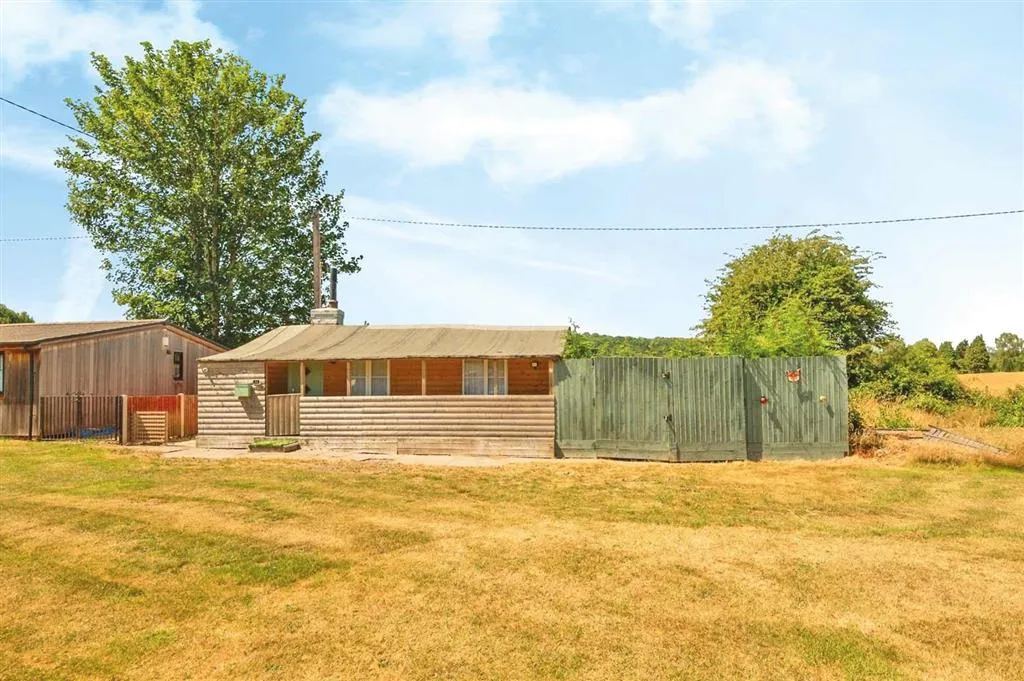 12 Wren’s Nest, Moor Hall Lane, STOURPORT-ON-SEVERN, Worcestershire, DY13 8RD