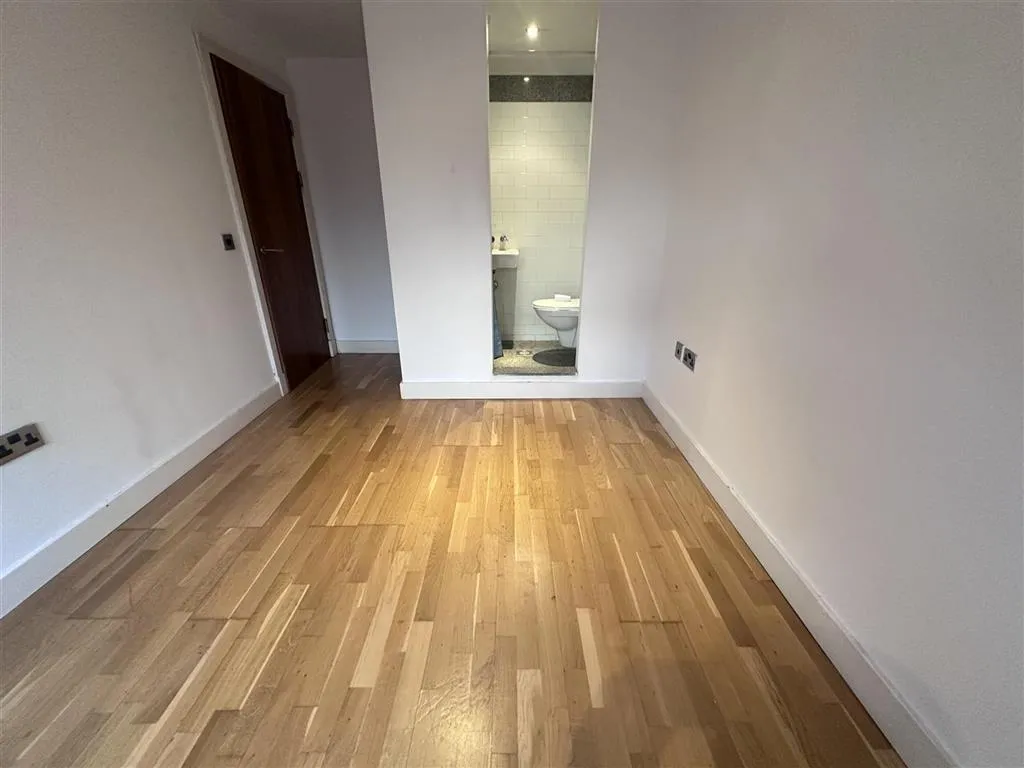Apartment 403, 6, Oldham Road, MANCHESTER, Lancashire, M4 5DB