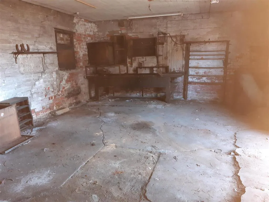 The Garage, Hindle Street, BARNSLEY, South Yorkshire, S70 6BD