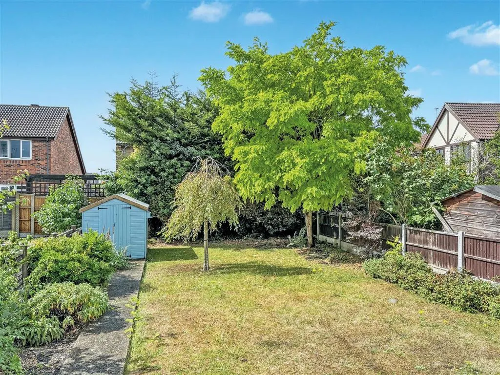 16, Florence Gardens, BENFLEET, Essex, SS7 2PJ