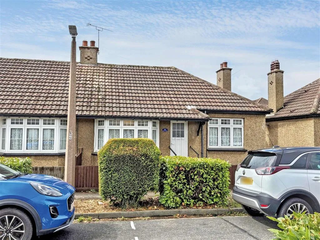 16, Florence Gardens, BENFLEET, Essex, SS7 2PJ