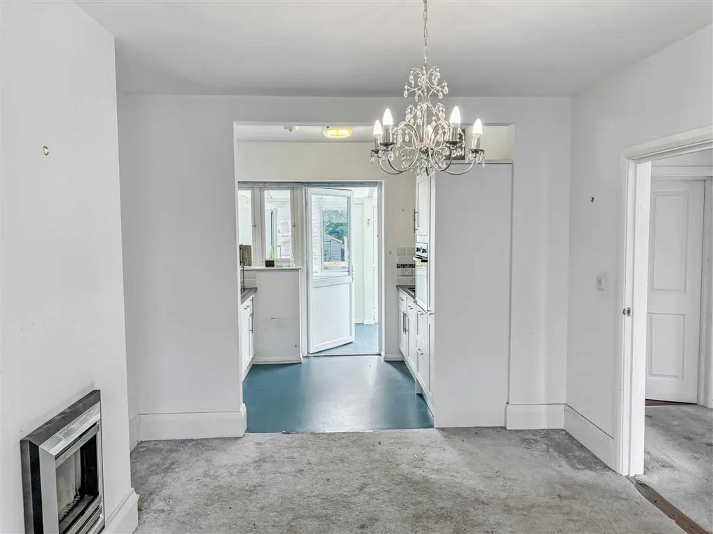 16, Florence Gardens, BENFLEET, Essex, SS7 2PJ