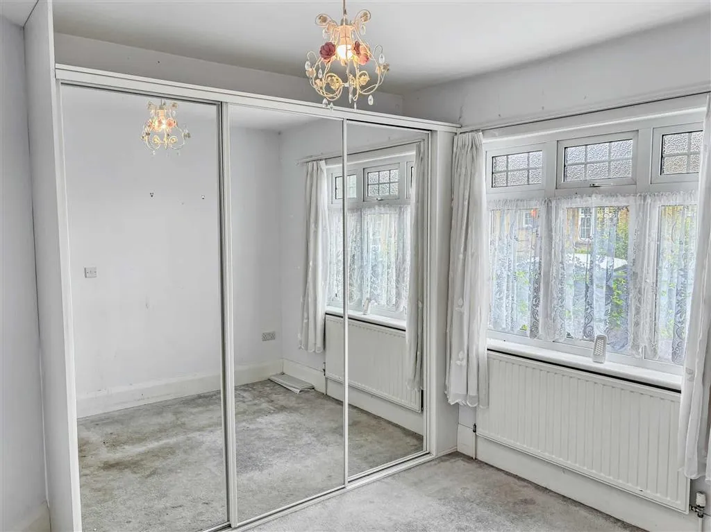 16, Florence Gardens, BENFLEET, Essex, SS7 2PJ