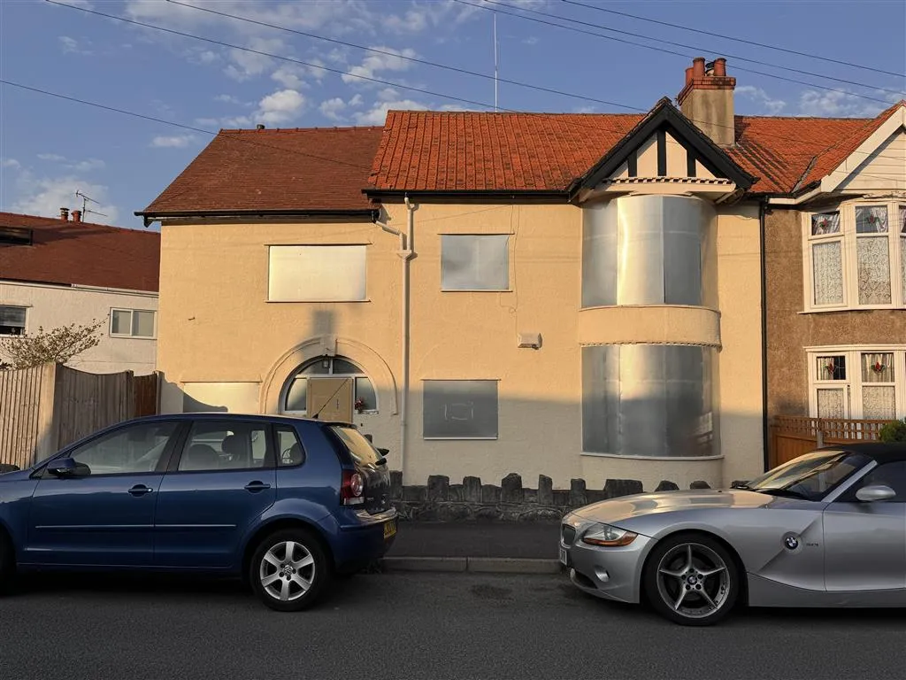 36, Colwyn Crescent, COLWYN BAY, Clwyd, LL28 4RH